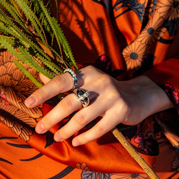 DOUBLE CIRCLE PEARL RING