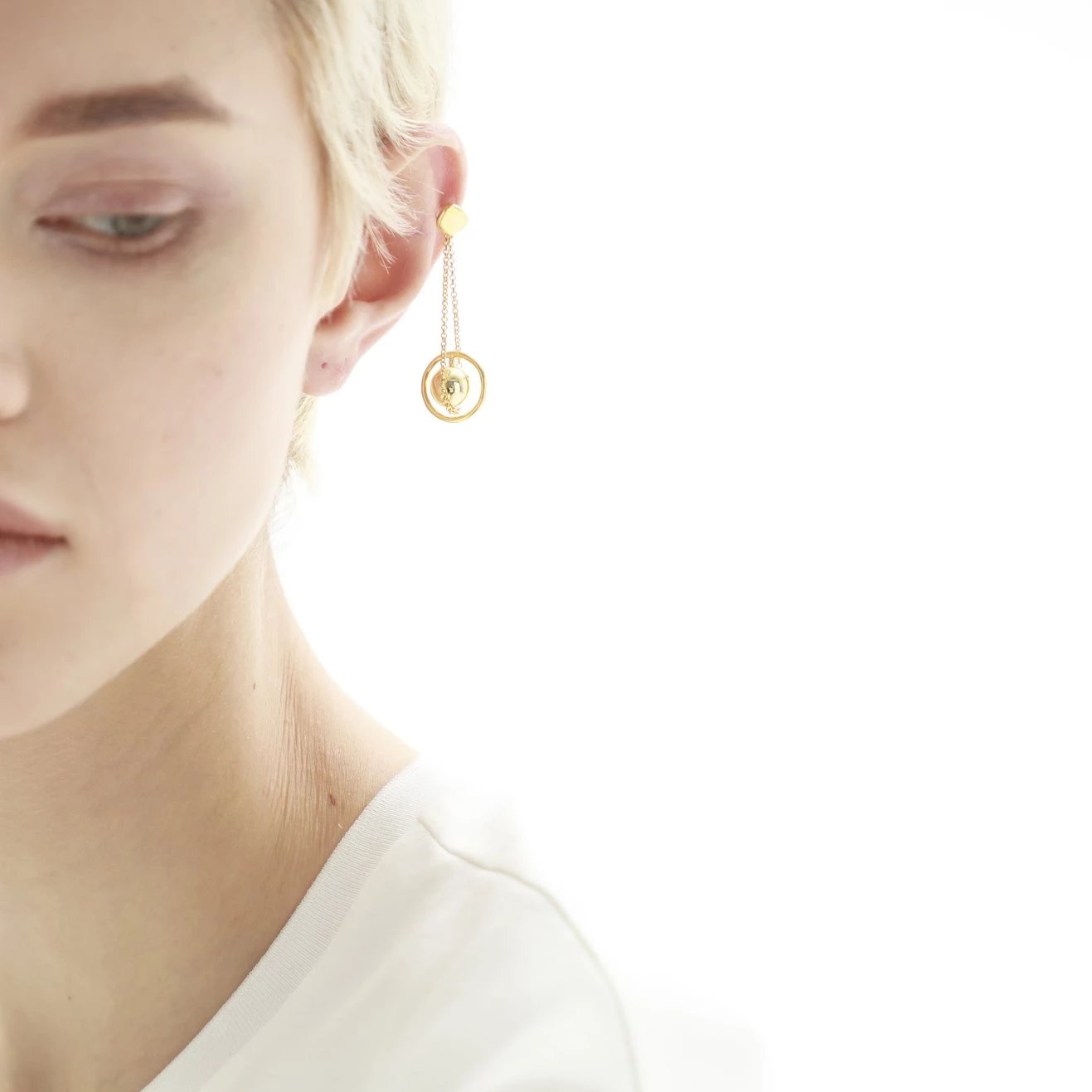 Golden Planet On The Chain Earring / Brooch