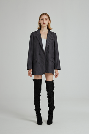 DOUBLE-BREASTED BLAZER