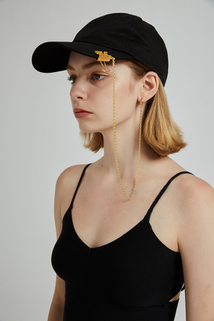 HANGING CHAIN HAT