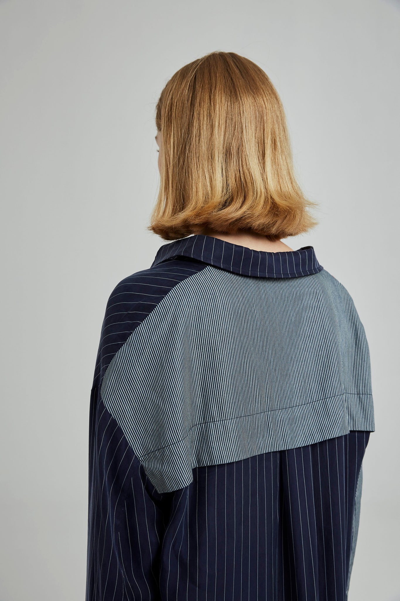 OVER SIZE SHIRT WITH DETACHABLE CUFF