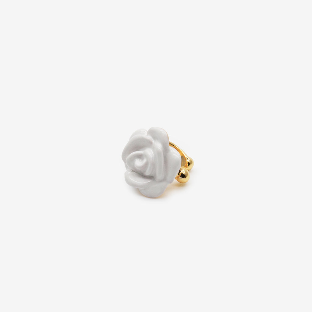 WHITE ROSE EAR CUFF